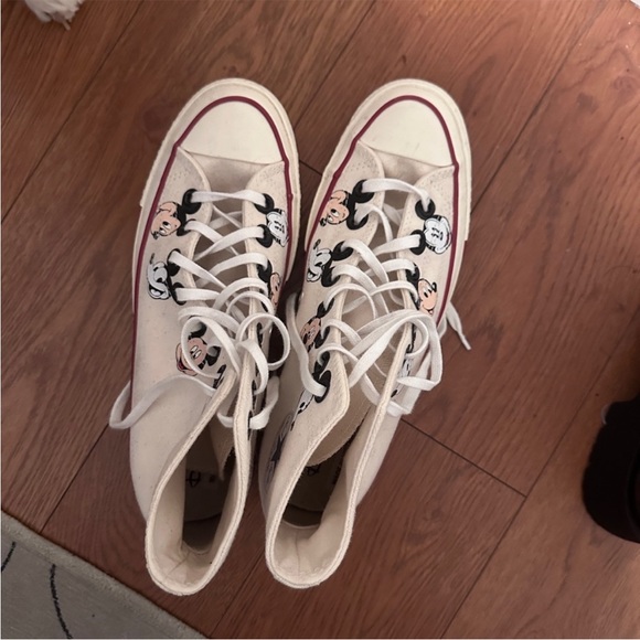 High Top Converse Disney x Kith Sneakers - Picture 5 of 7